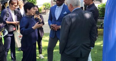 Governor of Tokyo Tours NYCHA